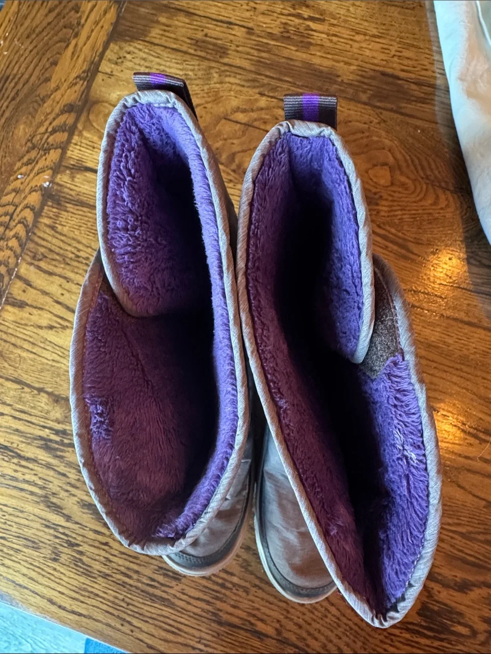 CROCS Duet Busy Day Fleece Lined Mid Calf Boots with Purple Lining Size 8